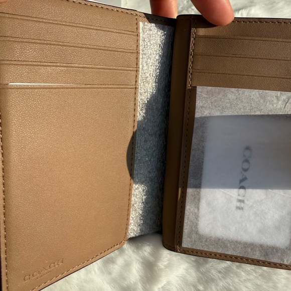 Coach Medium Corner Zip Purple and Yellow Floral Wallet NWT - Picture 8 of 9